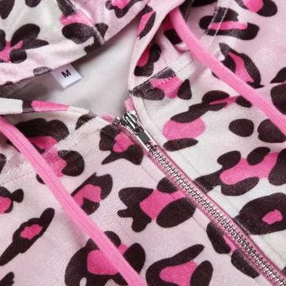 Slim Fit Women's Hoodie with Leopard Print - Image 5