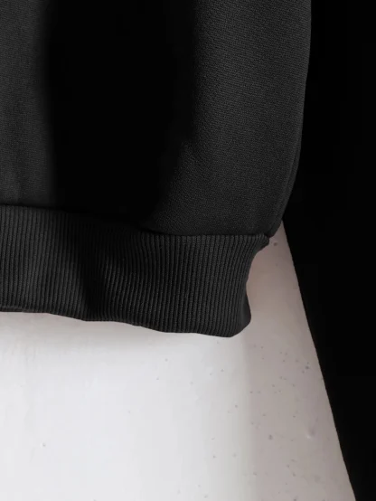 Black Cropped Hoodie with Zipper - Image 4